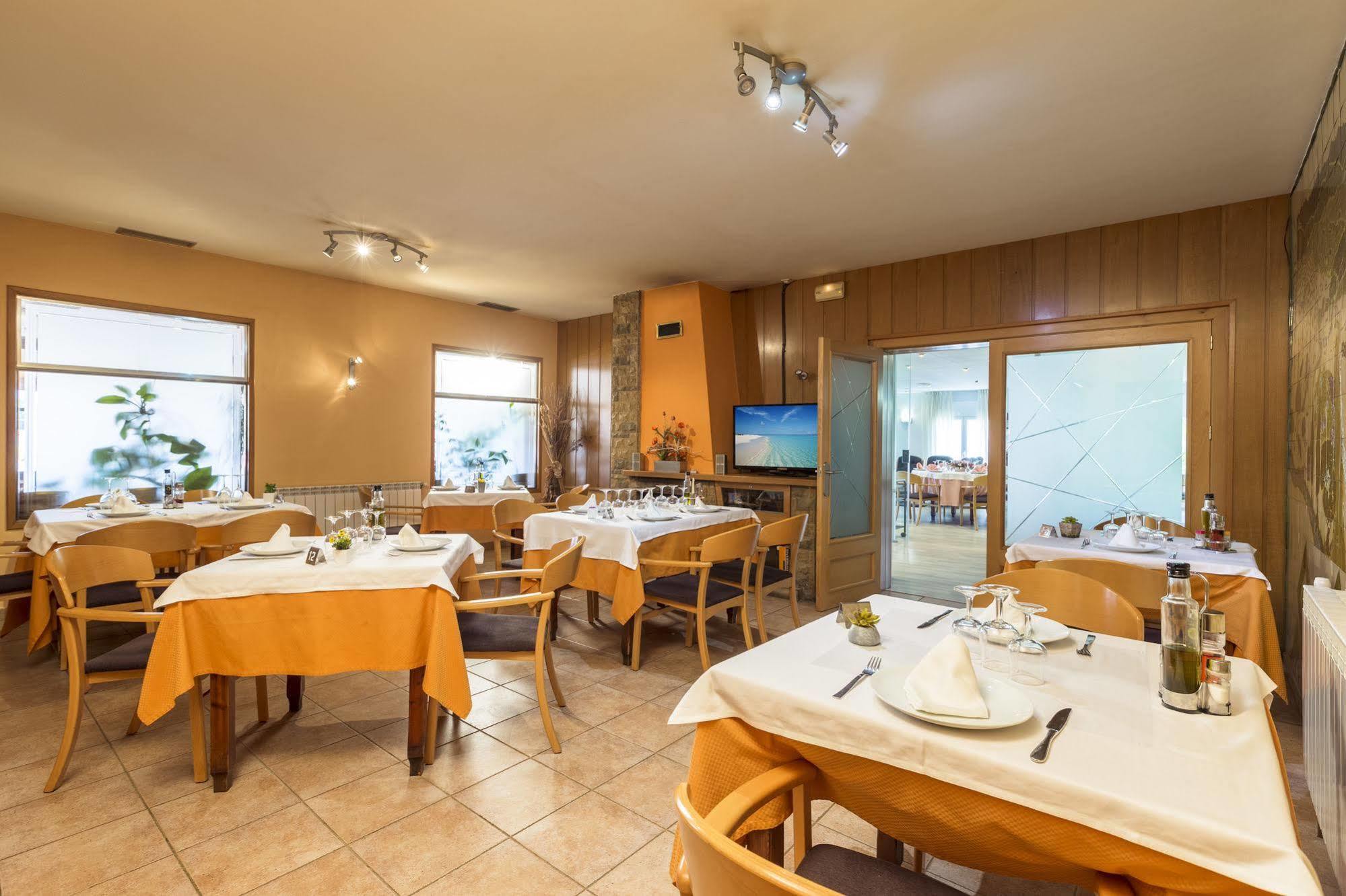 Hotel Sausa Vilafreser Ngoại thất bức ảnh