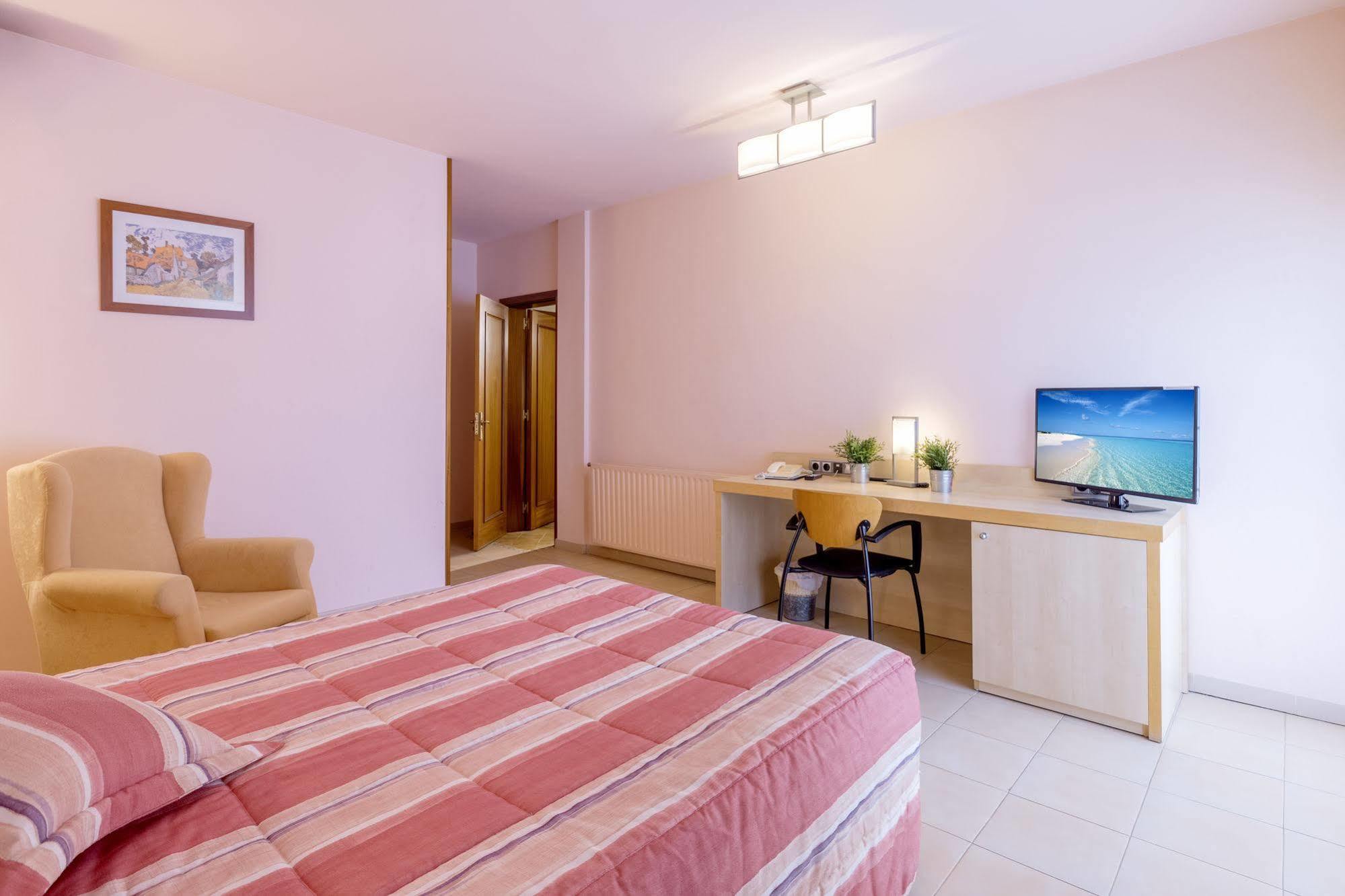Hotel Sausa Vilafreser Ngoại thất bức ảnh