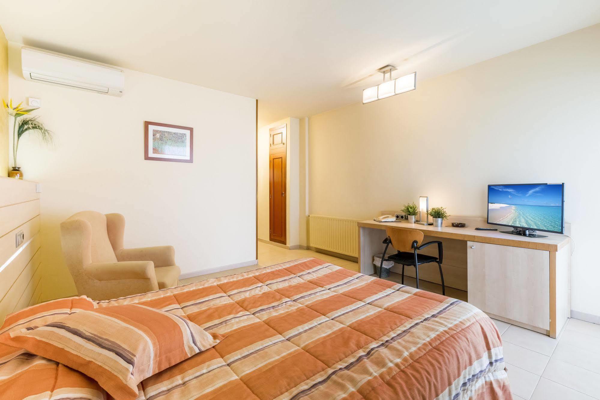 Hotel Sausa Vilafreser Ngoại thất bức ảnh